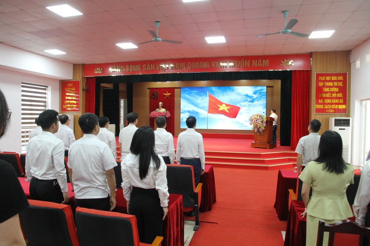 Phường Xuân Phương tổ chức sinh hoạt chính trị dưới cờ tháng 05/2026- Ảnh 1.