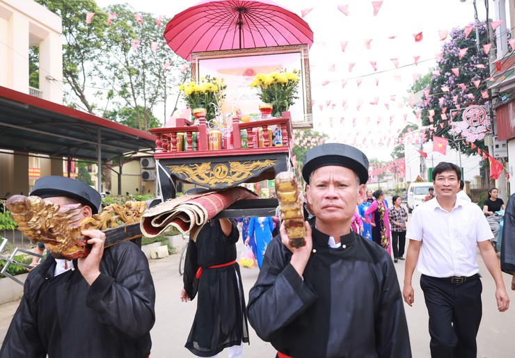 Xã đảo Minh Châu đón nhận Bằng xếp hạng Di tích lịch sử - văn hóa cấp Thành phố đối với Miếu xóm 6 và Miếu xóm 7, thôn Chu Châu.- Ảnh 7.