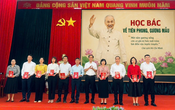 Xã Phúc Lộc tổ chức sinh hoạt dưới cờ đầu tháng 5/2026- Ảnh 8.