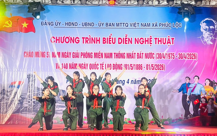 Phúc Lộc: Rộn ràng đêm văn nghệ kỷ niệm 51 năm Ngày Giải phóng miền Nam- Ảnh 7.