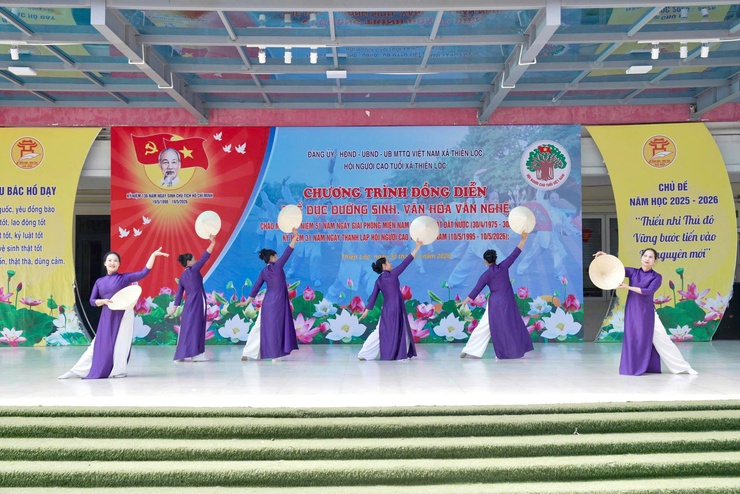 Hội Người cao tuổi xã Thiên Lộc giao lưu văn hóa, văn nghệ - thể dục dưỡng sinh chào mừng các ngày lễ lớn của đất nước.- Ảnh 15.