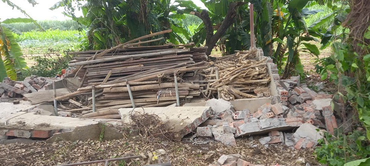 Nhân dân xã Minh Châu tích cực thu dọn tài sản, bàn giao mặt bằng, chung sức vì sự phát triển quê hương.- Ảnh 3.