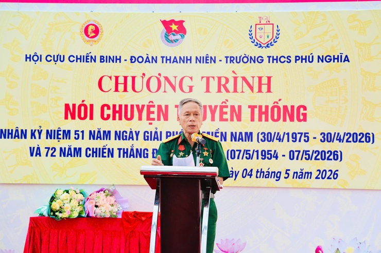 Thắp lửa truyền thống cách mạng cho học sinh THCS Phú Nghĩa qua những câu chuyện lịch sử sống động- Ảnh 6.