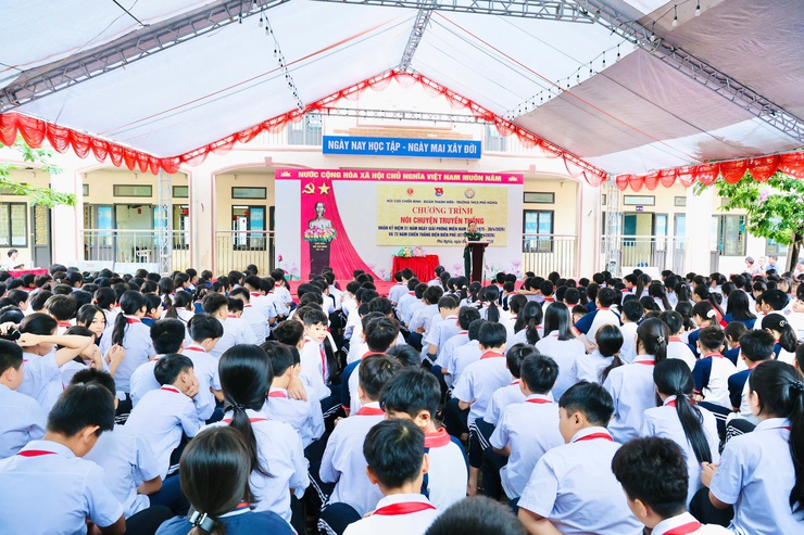 Thắp lửa truyền thống cách mạng cho học sinh THCS Phú Nghĩa qua những câu chuyện lịch sử sống động- Ảnh 12.