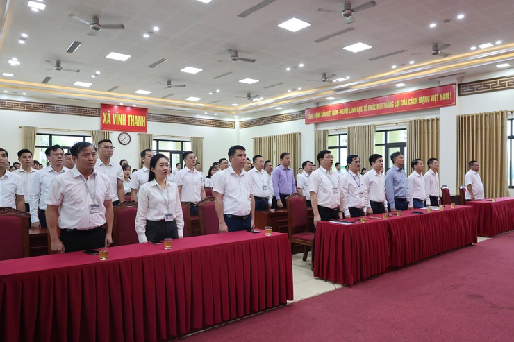 XÃ VĨNH THANH  TỔ CHỨC CHÀO CỜ, SINH HOẠT DƯỚI CỜ VÀ TRIỂN KHAI NHIỆM VỤ TRỌNG TÂM THÁNG 5/2026- Ảnh 2.