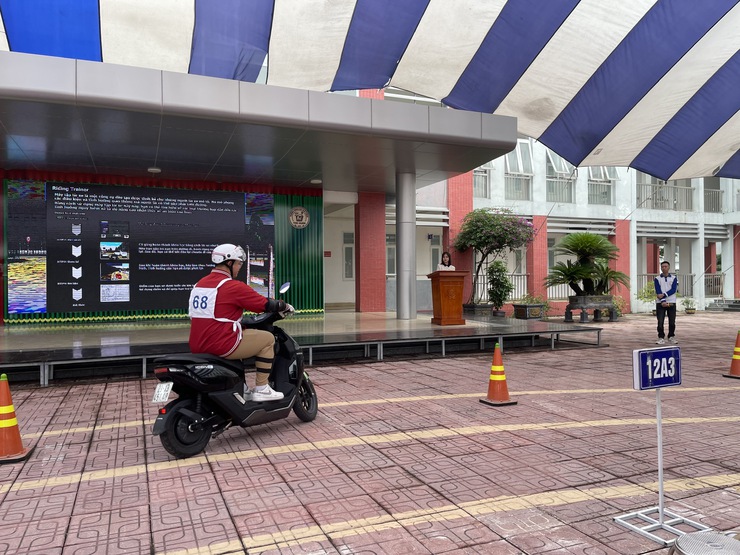 Nâng cao ý thức chấp hành ATGT, xây dựng hiệu quả văn hoá giao thông học đường- Ảnh 5.