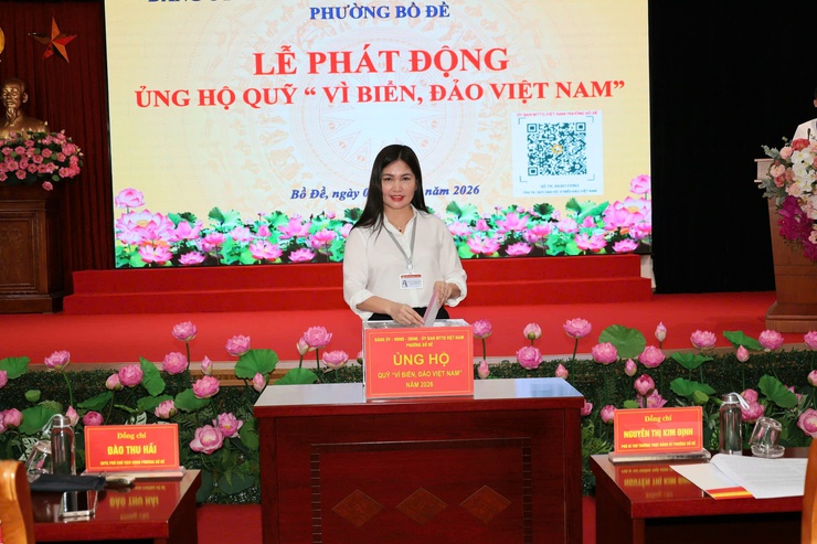 LỄ SINH HOẠT DƯỚI CỜ THÁNG 5 CƠ QUAN ĐẢNG ỦY VÀ CƠ QUAN HĐND-UBND PHƯỜNG BỒ ĐỀ.- Ảnh 2.
