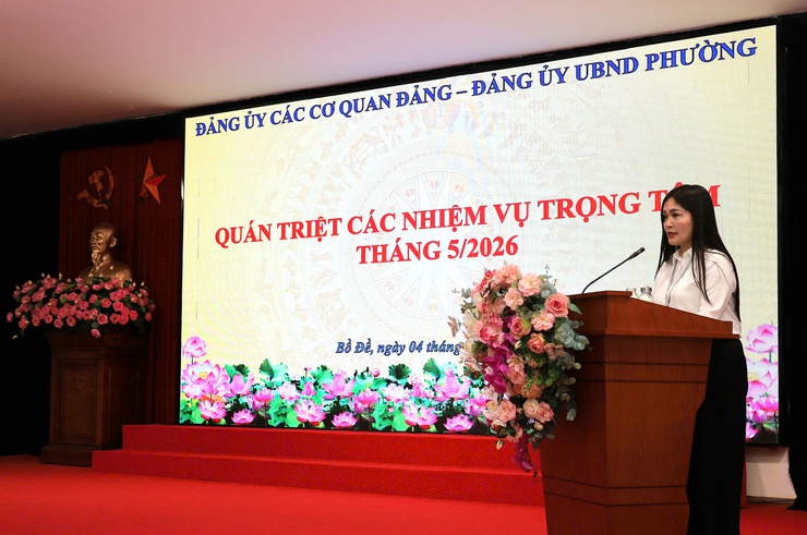 LỄ SINH HOẠT DƯỚI CỜ THÁNG 5 CƠ QUAN ĐẢNG ỦY VÀ CƠ QUAN HĐND-UBND PHƯỜNG BỒ ĐỀ.- Ảnh 7.