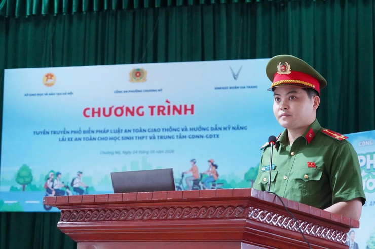 Công an phường Chương Mỹ tuyên truyền, hướng dẫn kỹ năng lái xe an toàn cho học sinh- Ảnh 7.