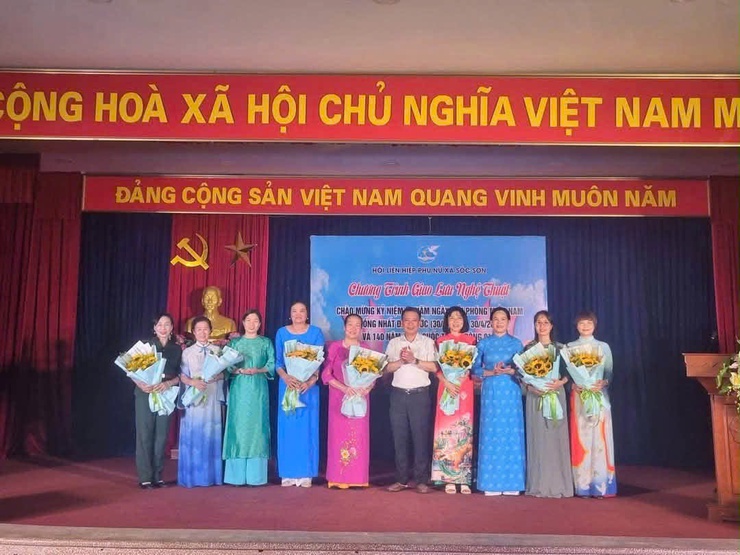 PHỤ NỮ SÓC SƠN SÔI NỔI THI ĐUA CHÀO MỪNG CÁC NGÀY LỄ LỚN- Ảnh 1.