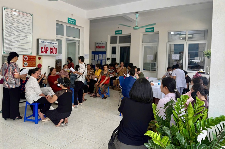 Phường Thanh Liệt tổ chức Ngày cao điểm “Chiến dịch truyền thông lồng ghép cung cấp dịch vụ chăm sóc sức khỏe, nâng cao chất lượng dân số năm 2026"- Ảnh 4.