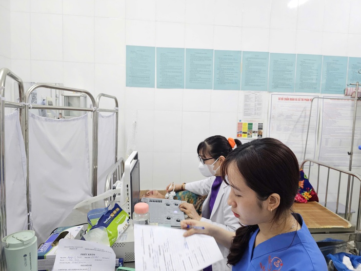 Phường Thanh Liệt tổ chức Ngày cao điểm “Chiến dịch truyền thông lồng ghép cung cấp dịch vụ chăm sóc sức khỏe, nâng cao chất lượng dân số năm 2026"- Ảnh 8.