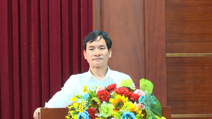 Phúc Thọ sinh hoạt dưới Cờ tháng 5 và giao ban đánh giá kết quả thực hiện nhiệm vụ tháng 4, triển khai nhiệm vụ tháng 5/2026- Ảnh 1.