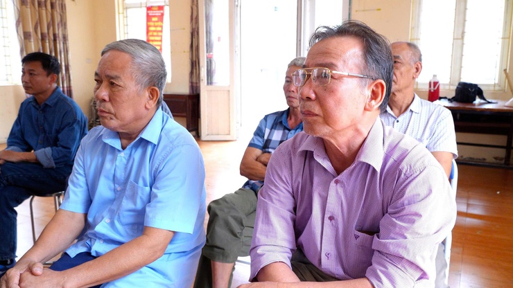 ĐỒNG CHÍ ĐINH HỮU BÌNH, PHÓ BÍ THƯ ĐẢNG ỦY, CHỦ TỊCH UBND XÃ DỰ SINH HOẠT CHI BỘ THÔN TRI LỄ 1

- Ảnh 3.