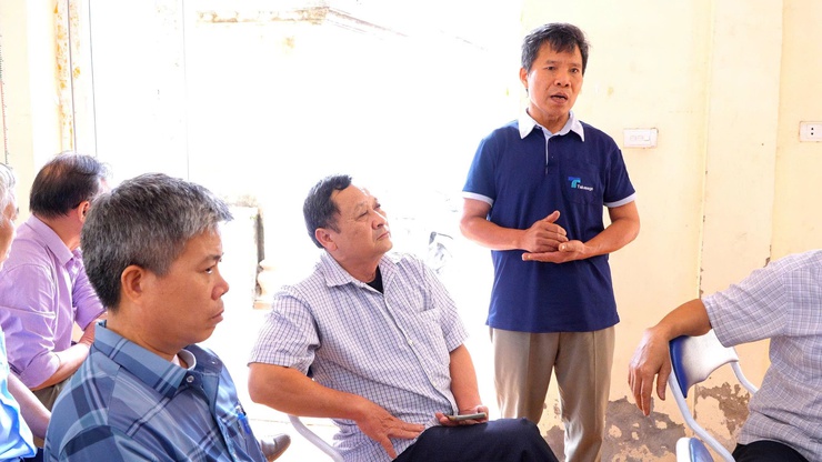 ĐỒNG CHÍ ĐINH HỮU BÌNH, PHÓ BÍ THƯ ĐẢNG ỦY, CHỦ TỊCH UBND XÃ DỰ SINH HOẠT CHI BỘ THÔN TRI LỄ 1

- Ảnh 6.