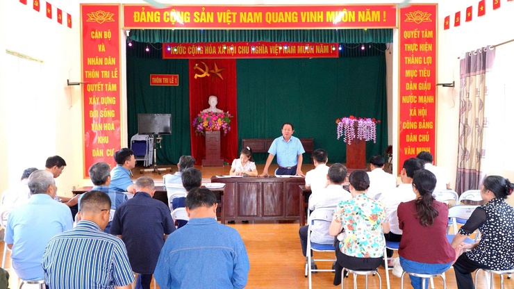 ĐỒNG CHÍ ĐINH HỮU BÌNH, PHÓ BÍ THƯ ĐẢNG ỦY, CHỦ TỊCH UBND XÃ DỰ SINH HOẠT CHI BỘ THÔN TRI LỄ 1

- Ảnh 4.