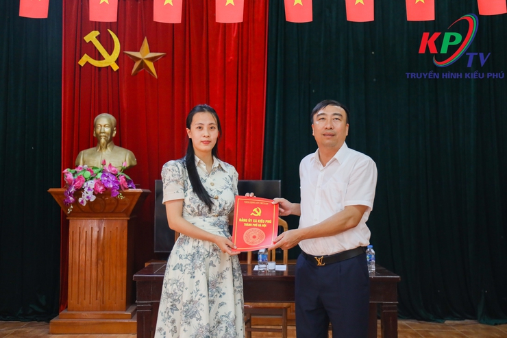 Chi bộ thôn Ro, xã Kiều Phú tổ chức sinh hoạt thường kỳ tháng 5 năm 2026- Ảnh 2.