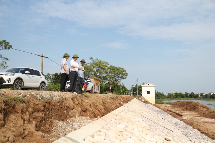 Xã Quảng Bị kiểm tra tiến độ thực hiện các dự án trên địa bàn- Ảnh 5.