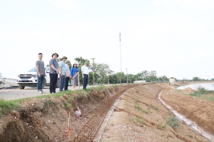 Xã Quảng Bị kiểm tra tiến độ thực hiện các dự án trên địa bàn- Ảnh 7.