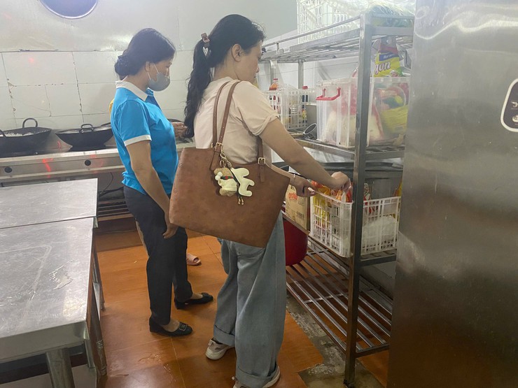 Đại Xuyên: nhiều trường học siết chặt kiểm soát an toàn thực phẩm trong bữa ăn bán trú- Ảnh 5.