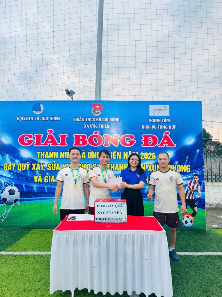 Chung kết Giải bóng đá thanh niên xã Ứng Thiên năm 2026 gây quỹ vì cộng đồng - Ảnh 4.