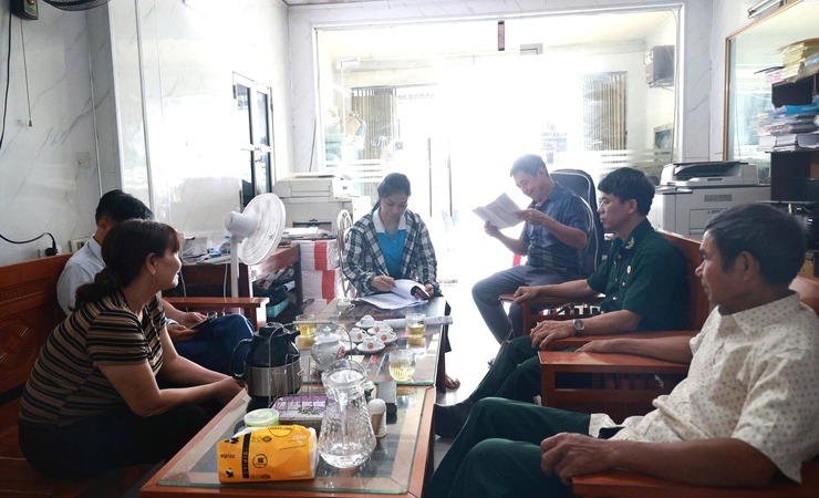 Ủy ban MTTQ xã Ứng Thiên đẩy mạnh tuyên truyền, vận động giải phóng mặt bằng dự án nâng cấp Quốc lộ 21B- Ảnh 3.
