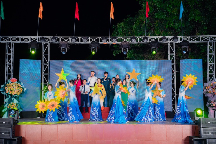 ĐẶC SẮC CHƯƠNG TRÌNH VĂN NGHỆ CHÀO MỪNG ĐẠI HỘI ĐẠI BIỂU TOÀN QUỐC MTTQ VIỆT NAM VÀ CÁC TỔ CHỨC CHÍNH TRỊ - XÃ HỘI NHIỆM KỲ 2026-2031- Ảnh 13.