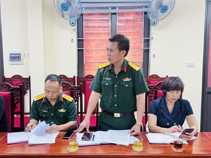 UBND xã tổ chức Hội nghị thống nhất lịch công tác tuần và nghe báo cáo phân bổ dự toán ngân sách năm 2026- Ảnh 2.