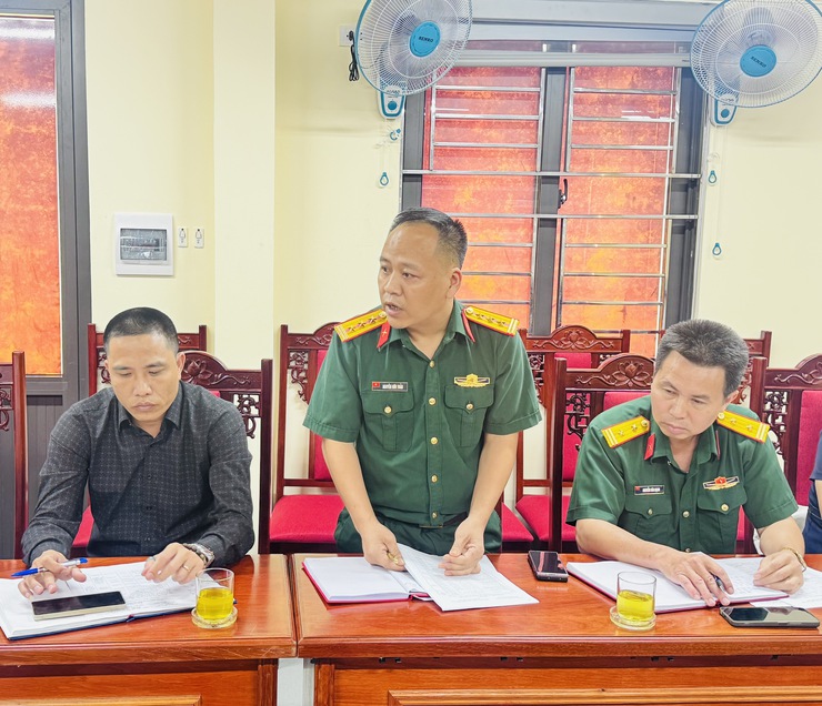 UBND xã tổ chức Hội nghị thống nhất lịch công tác tuần và nghe báo cáo phân bổ dự toán ngân sách năm 2026- Ảnh 3.