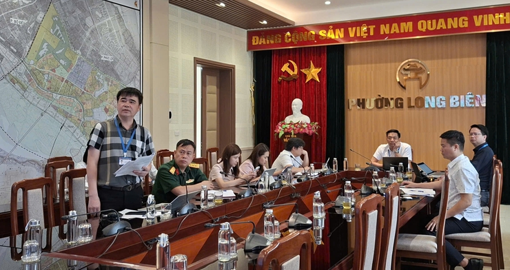 UBND phường Long Biên thảo luận dự thảo Đề cương Đề án Công viên Di sản và Trung tâm Đổi mới sáng tạo, Chuyển đổi số Long Biên- Ảnh 1.