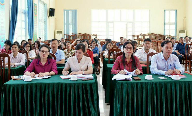 Giao ban công tác tháng 4/2026 của Đảng ủy xã Sơn Đồng- Ảnh 1.