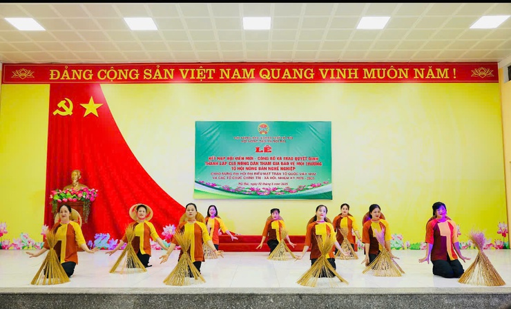 HỘI NÔNG DÂN VÀ HỘI LHPN XÃ NỘI BÀI TỔ CHỨC NHIỀU HOẠT ĐỘNG CHÀO MỪNG ĐẠI HỘI ĐẠI BIỂU TOÀN QUỐC MTTQ VIỆT NAM VÀ CÁC TỔ CHỨC CHÍNH TRỊ - XÃ HỘI NHIỆM KỲ 2023-2031- Ảnh 7.