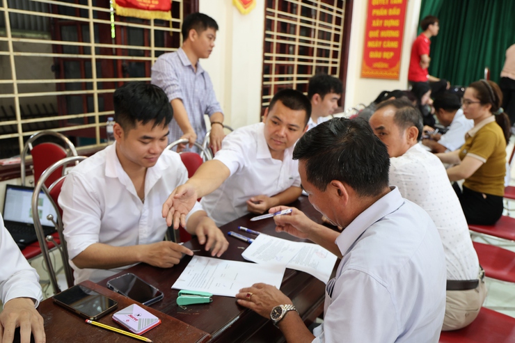 Tam Hưng đồng thuận từ cơ sở, 98 hộ dân thôn Từ Am nhận tiền bồi thường, sẵn sàng bàn giao mặt bằng dự án lớn- Ảnh 3.