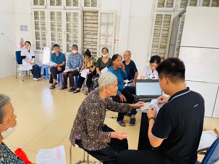 Phúc Lộc tăng cường khám sức khỏe toàn dân, đẩy mạnh sàng lọc và phát hiện sớm bệnh không lây nhiễm- Ảnh 2.