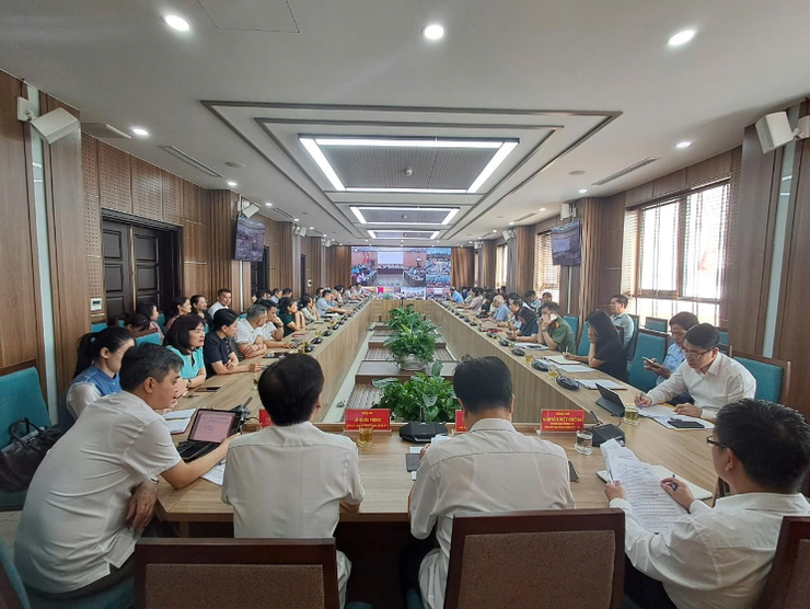 Hà Nội: Đại biểu Quốc hội đơn vị bầu cử số 2 tiếp xúc cử tri sau Kỳ họp thứ Nhất, Quốc hội khóa XVI- Ảnh 1.