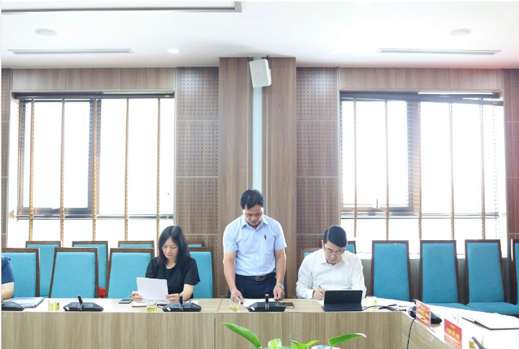 Hà Nội: Đại biểu Quốc hội đơn vị bầu cử số 2 tiếp xúc cử tri sau Kỳ họp thứ Nhất, Quốc hội khóa XVI- Ảnh 2.