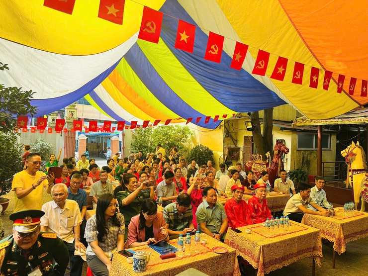 PHƯỜNG BẠCH MAI TỔ CHỨC LỄ HỘI TRUYỀN THỐNG

ĐÌNH VĂN HƯNG VÀO NGÀY 14/3 VÀ 15/3 ÂM LỊCH- Ảnh 1.