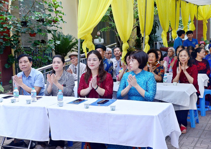 PHƯỜNG BẠCH MAI TỔ CHỨC LỄ HỘI TRUYỀN THỐNG

ĐÌNH ĐẠI VÀO NGÀY 15/3 VÀ 16/3 ÂM LỊCH- Ảnh 2.