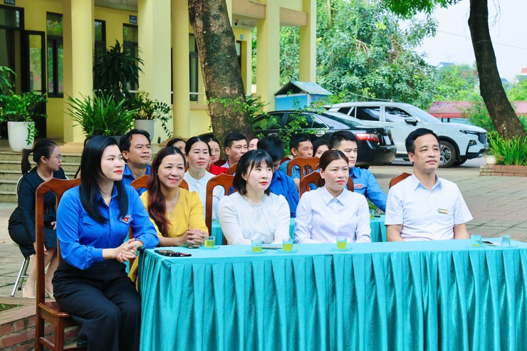 Truyền thông chăm sóc sức khỏe sinh sản vị thành niên và kỹ năng phòng, chống xâm hại trẻ em tại trường THCS Thanh Bình- Ảnh 2.