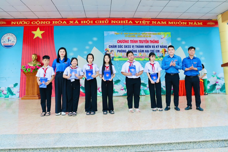 Truyền thông chăm sóc sức khỏe sinh sản vị thành niên và kỹ năng phòng, chống xâm hại trẻ em tại trường THCS Thanh Bình- Ảnh 19.