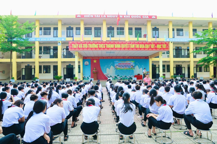 Truyền thông chăm sóc sức khỏe sinh sản vị thành niên và kỹ năng phòng, chống xâm hại trẻ em tại trường THCS Thanh Bình- Ảnh 4.