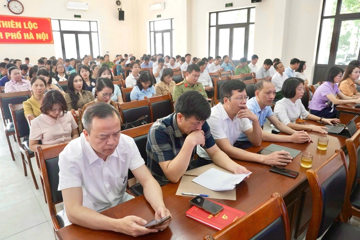 Hội nghị nghiên cứu, học tập, quán triệt, tuyên truyền, triển khai thực hiện nghị quyết số 02-NQ/TW, ngày 17/3/2026 của Bộ Chính trị - Ảnh 4.