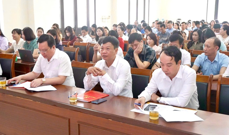 Hội nghị nghiên cứu, học tập, quán triệt, tuyên truyền, triển khai thực hiện nghị quyết số 02-NQ/TW, ngày 17/3/2026 của Bộ Chính trị - Ảnh 3.