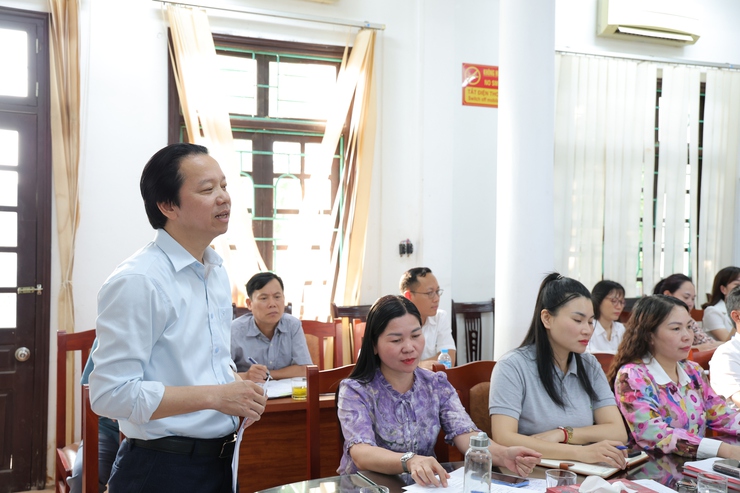 Hội nghị Ban chấp hành Đảng bộ xã Phú Nghĩa lần thứ Năm thảo luận, cho ý kiến đối với 04 nhóm nội dung quan trọng- Ảnh 7.