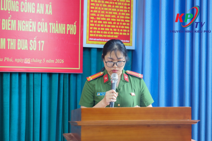 Cụm thi đua số 17 Công an thành phố Hà Nội toạ đàm nâng cao vai trò công an xã trong giải quyết “điểm nghẽn” của thành phố trên địa bàn.- Ảnh 3.