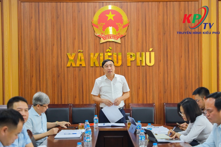 Đảng ủy xã Kiều Phú giao ban với UBND xã, quyết liệt tháo gỡ khó khăn, đẩy nhanh tiến độ các cụm công nghiệp trên địa bàn- Ảnh 11.