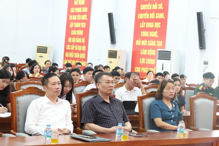 Xã Mê Linh tổ chức Hội nghị học tập, quán triệt, triển khai thực hiện Nghị quyết- Ảnh 1.