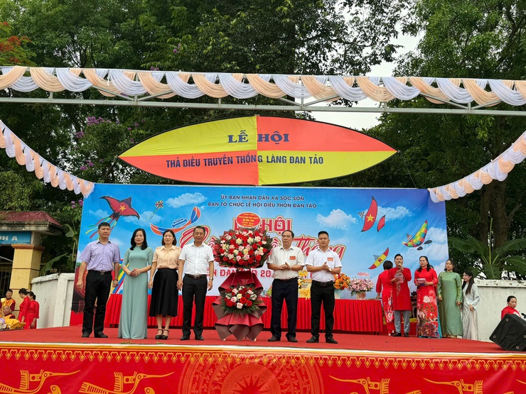 XÃ SÓC SƠN RỘN RÀNG KHAI MẠC LỄ HỘI THẢ DIỀU TRUYỀN THỐNG THÔN ĐAN TẢO NĂM 2026- Ảnh 1.