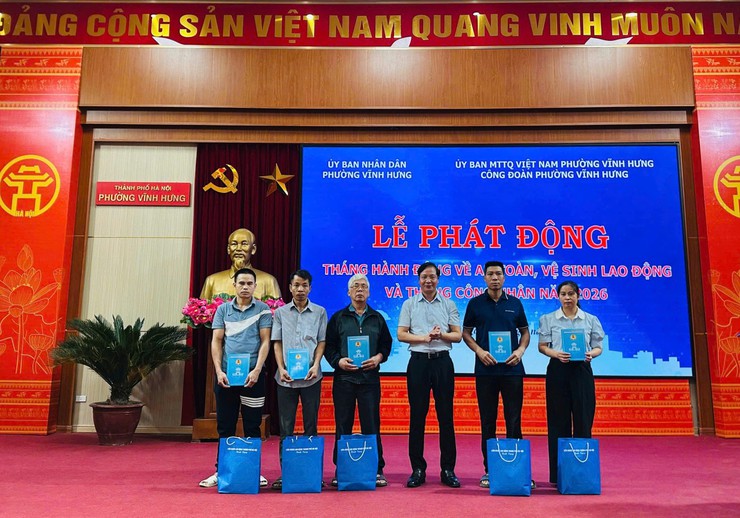 TỔ CHỨC LỄ PHÁT ĐỘNG THÁNG HÀNH ĐỘNG AN TOÀN, VỆ SINH LAO ĐỘNG VÀ THÁNG CÔNG NHÂN NĂM 2026- Ảnh 4.