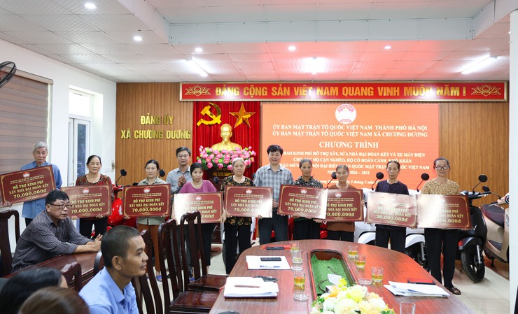 Lan tỏa yêu thương - Chung tay vì người nghèo- Ảnh 2.